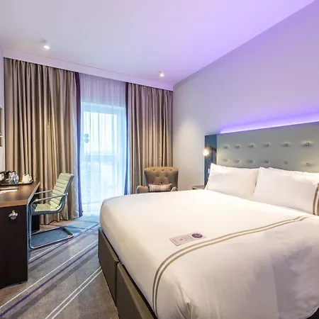 Premier Inn Hamburg St. Pauli-2
