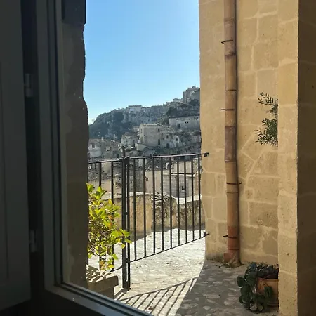 Locus Amoenus-3