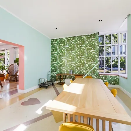 Tropics Hotel Miami Beach-2