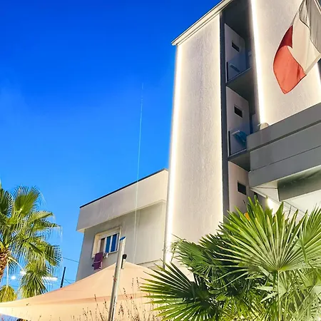 Hotel Tirsus-2