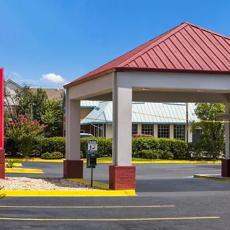 Red Roof Inn & Suites Statesboro - University-2