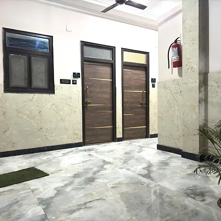 Hotel Kelson Dx With Parking, 2Mins From Metro Station Near New Delhi Railway Station-2