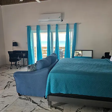 Roots Cafe Negril Rooms-3