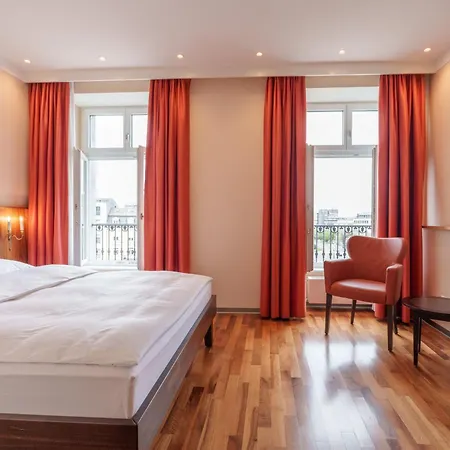 Hotel Schweizerhof Basel-2
