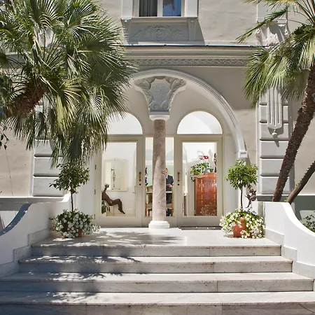 Luxury Villa Excelsior Parco-2