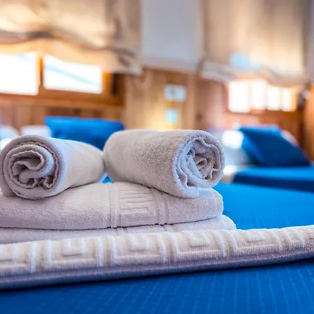 La Tortuga Lodging Rooms-3