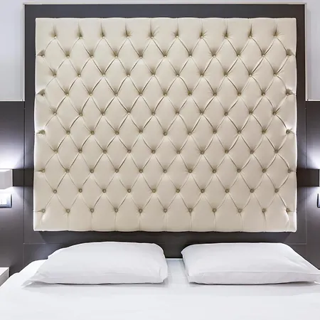 Hotel Demo'-2