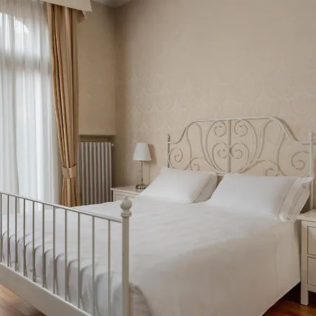 Hotel Montecarlo-2