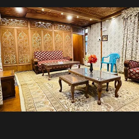 Shabnam Houseboats-2