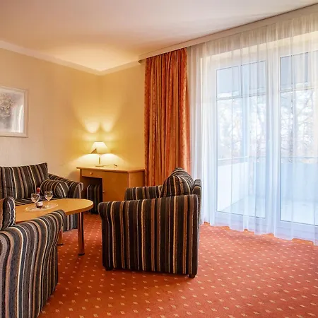 Ostseehotel Villen im Park - ein Rovell Hotel-2
