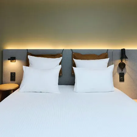 Moxy Annecy-2