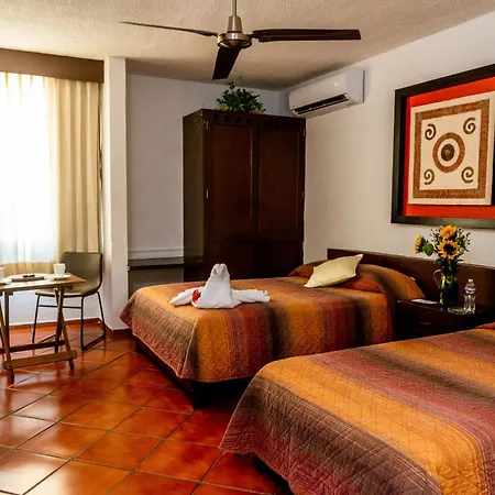 Hotel Los Girasoles-2