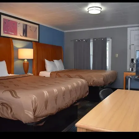 Pilgrim Inn & Cottages-3