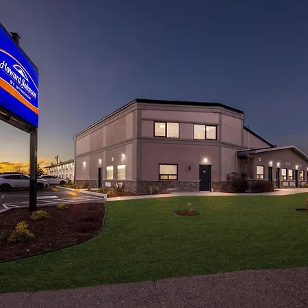 Howard Johnson By Wyndham Thunder Bay-3