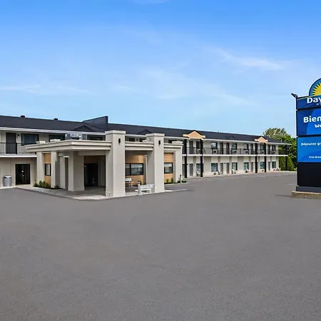 Days Inn By Wyndham Riviere-Du-Loup-2