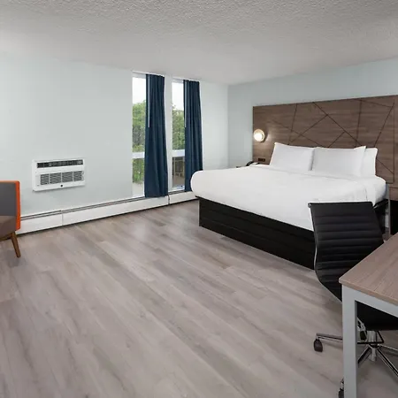 Wingate By Wyndham Sheboygan-3