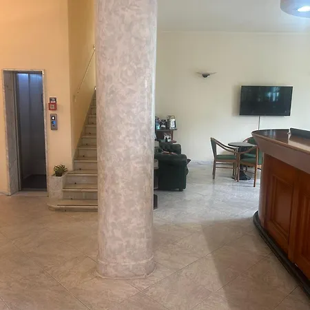 Hotel Regina-3