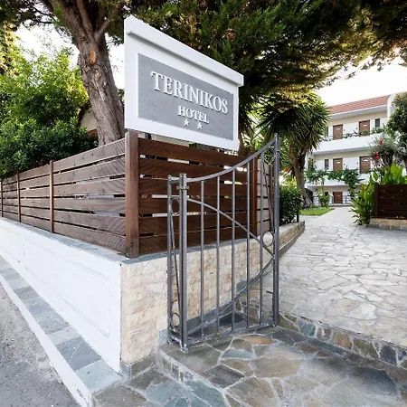 Terinikos Sunny Garden Hotel & Junior Suites-3