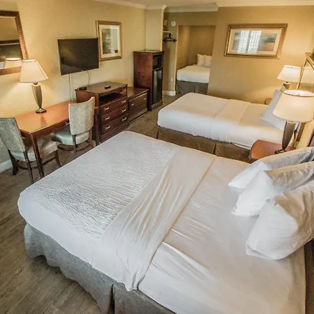 Days Inn By Wyndham Destin-3