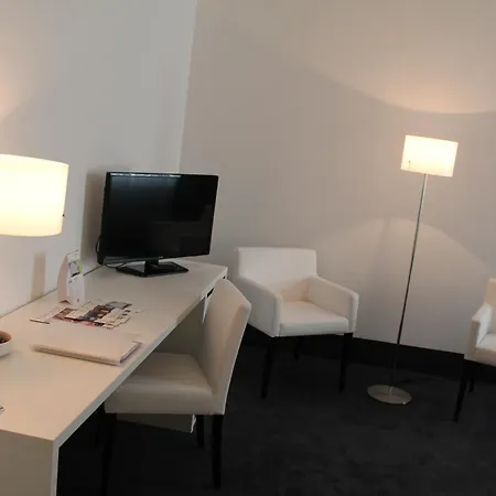Relexa Hotel Airport Duesseldorf/Ratingen-3