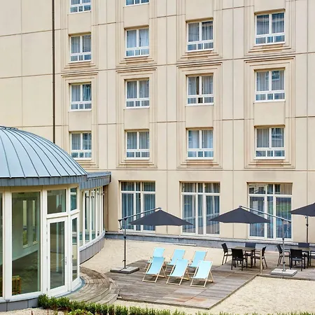 Hilton Garden Inn Brussels City Centre-2