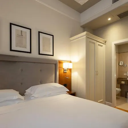 Hotel Embassy-2