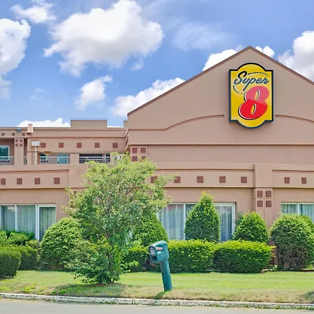 Super 8 By Wyndham Milford/New Haven-3