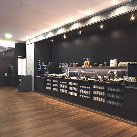 Motel One Manchester-Piccadilly-3