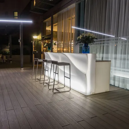 Ac Hotel Valencia By Marriott-3