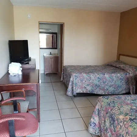 Cloud 9 Inn - Beach Hotel-3