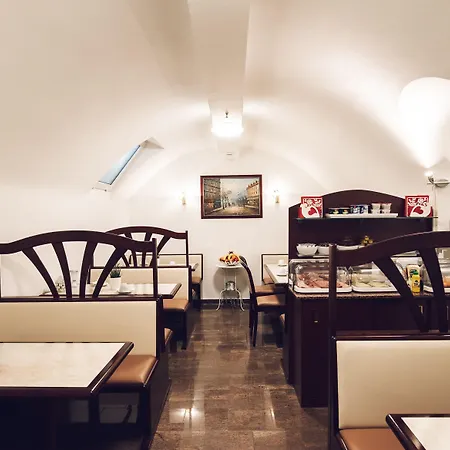 Hotel Domblick Garni-3