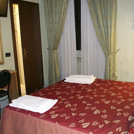 Hotel Ferrarese-3