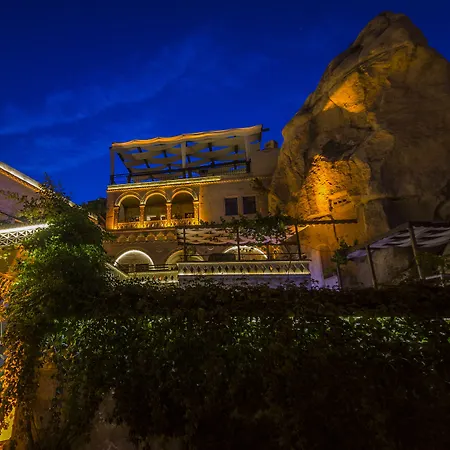 Roma Cave Suite-3