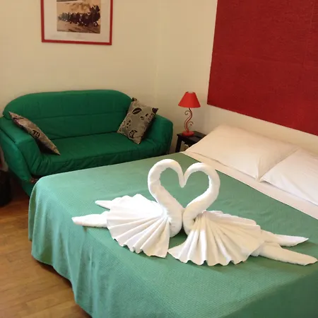 Cielo Vaticano Guest House-3