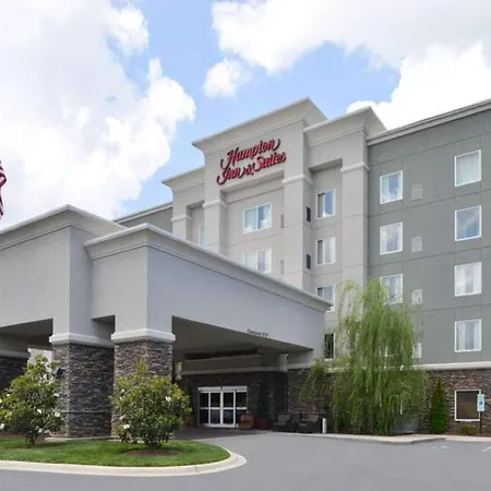 Hampton Inn & Suites Greensboro/Coliseum Area-2