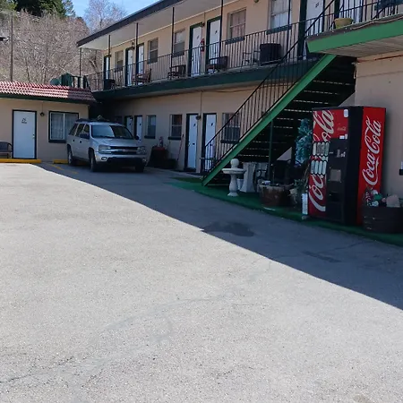 White Pine Motel-2