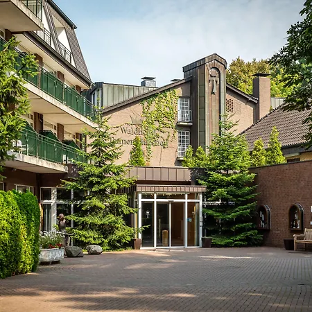 Waldhotel Tannenhäuschen-2