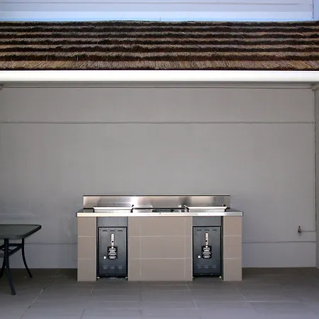Albacore Apartments-3