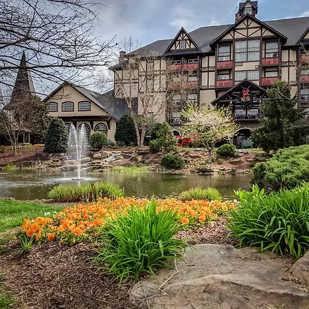 The Inn At Christmas Place-3