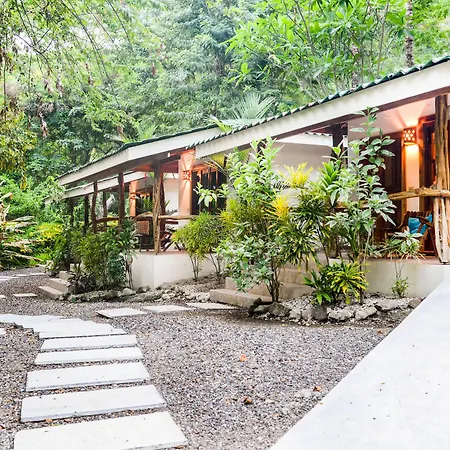 Makanas Beach Bungalows-3