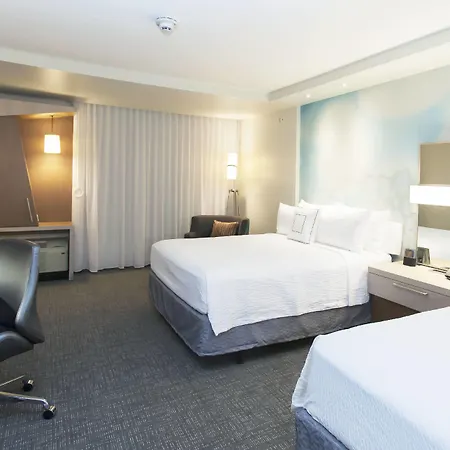 Courtyard By Marriott Houston City Place-2