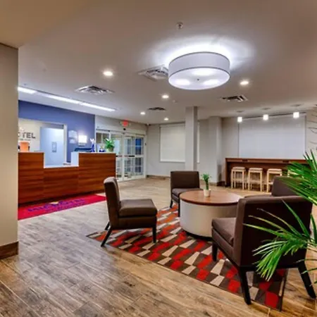 Microtel Inn & Suites By Wyndham Niagara Falls-2