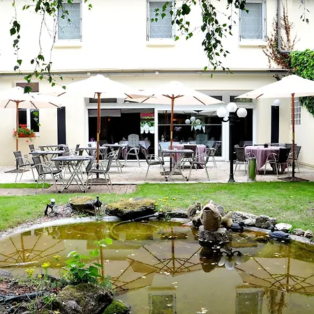 Logis Hôtel-Restaurant La Croix Couverte-2