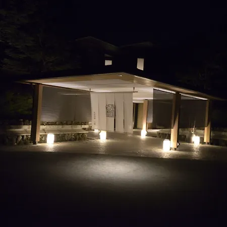 Hakone Gora Byakudan-2