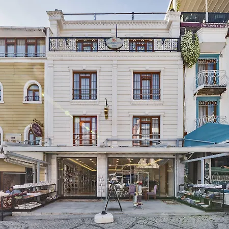 Magnaura House Hotel-2