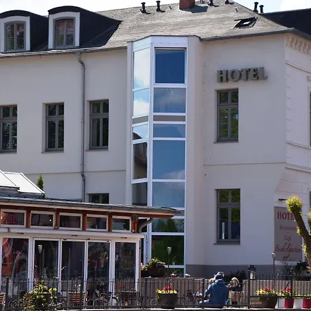 Hotel&Restaurant Fackelgarten Plau am See-2