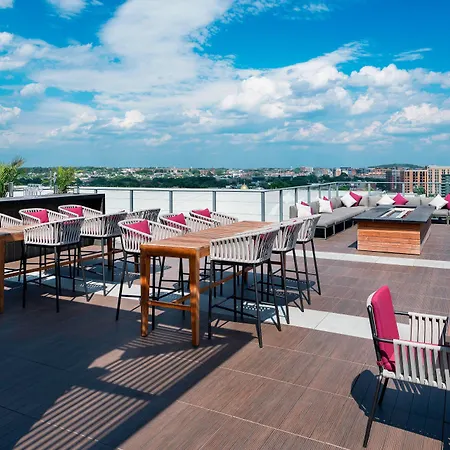 Courtyard By Marriott Washington Downtown/Convention Center-2