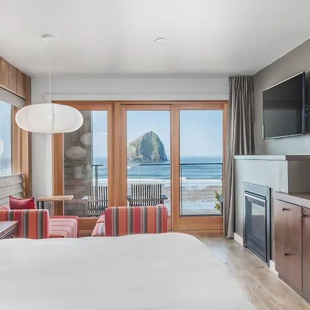 Headlands Coastal Lodge & Spa-3