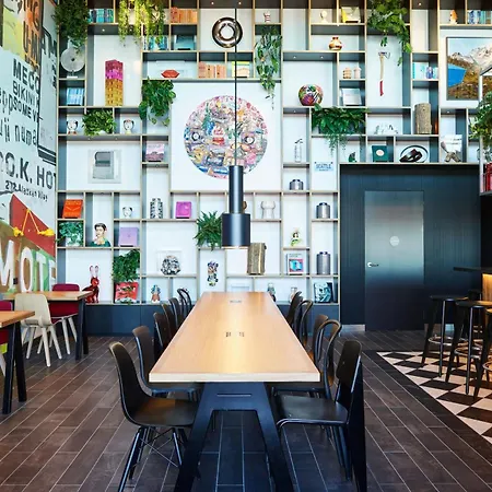 citizenM Seattle Pioneer Square-2