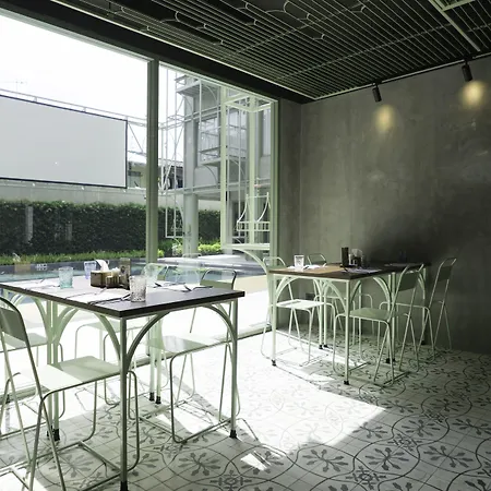 Samsen Street Hotel-3